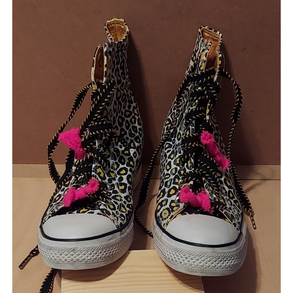 Daddy's Money Brand Leopard Print High Top Shoes Women's Size 9